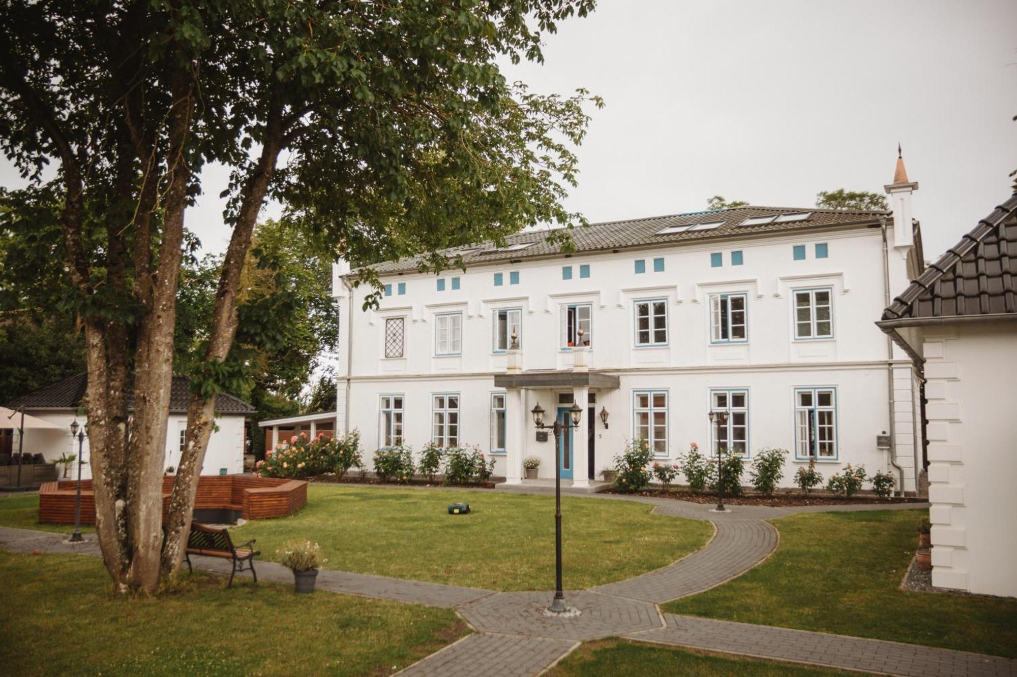 Herrenhaus-Henriettenhof Grömitz Exterior foto